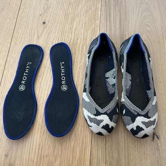 Rothys 7 women’s flats The Round Toe Camo Print Black & White - Picture 7 of 7